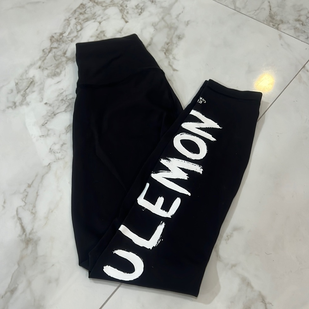 Lululemon leggings size 4. Brand new!